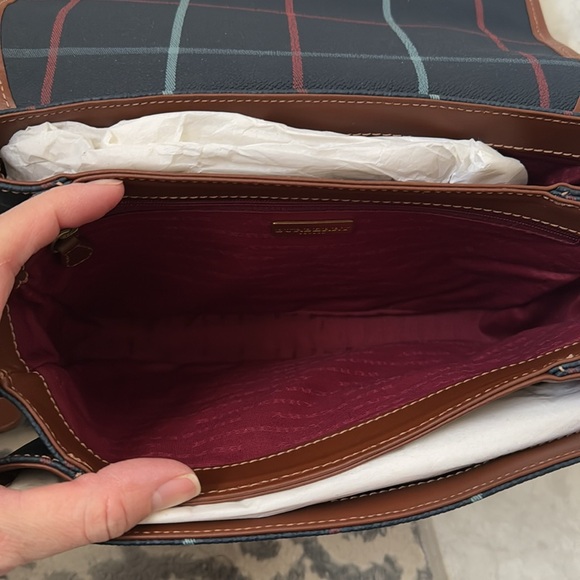 Burberry - Picture 13 of 16